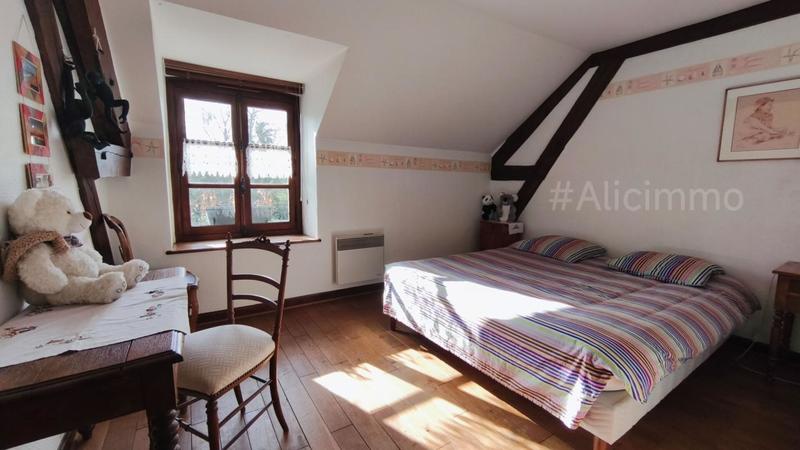 Maison - 220 m² - 7 pièces