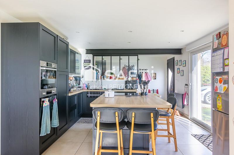 Maison - 175 m² - 7 pièces