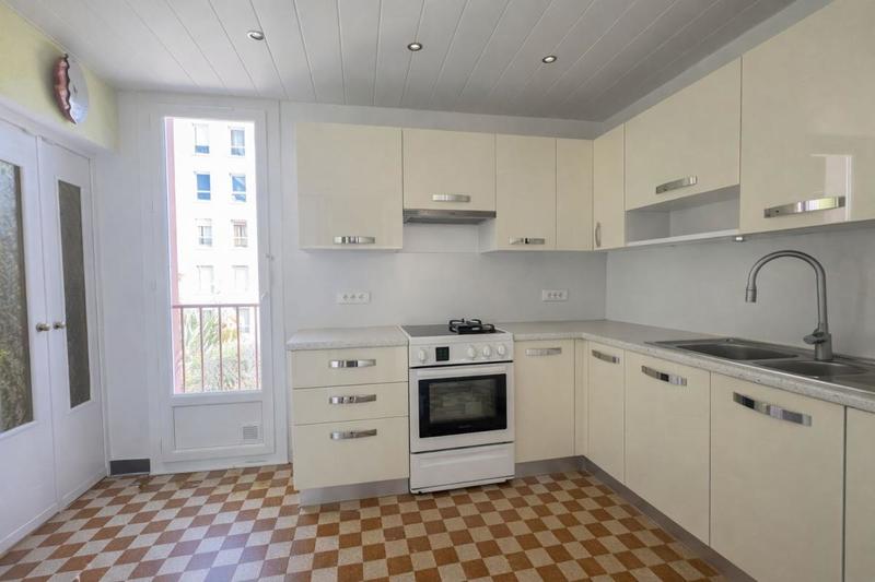 Appartement - 79 m² - 4 pièces