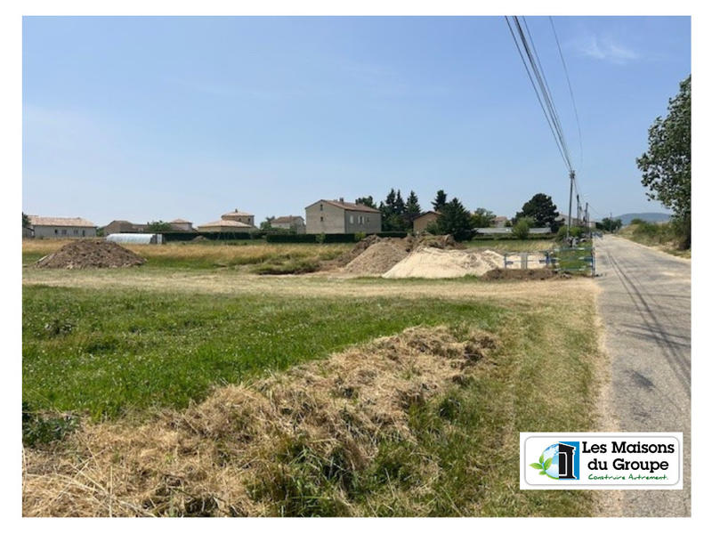 Terrain constructible - 720 m²
