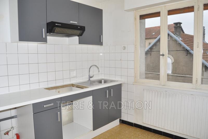 Maison - 200 m² - 10 pièces