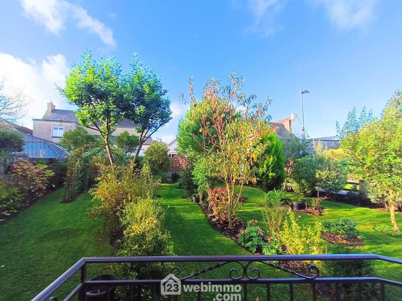 Maison - 115 m² - 8 pièces