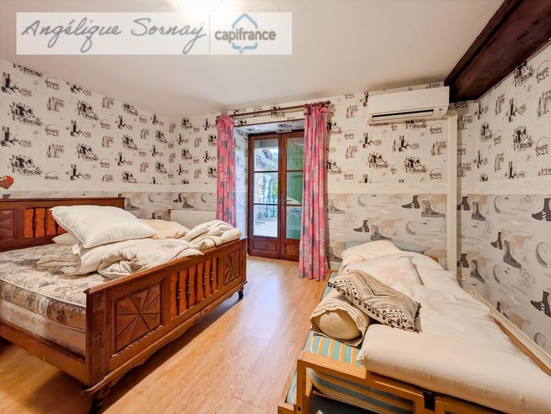 Maison - 157 m² - 6 pièces