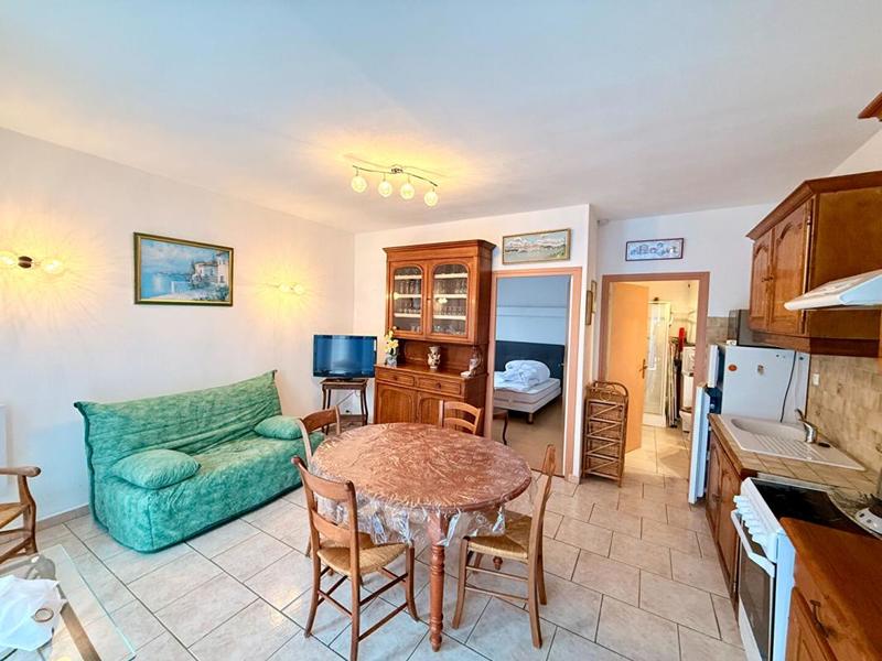 Maison - 250 m² - 10 pièces