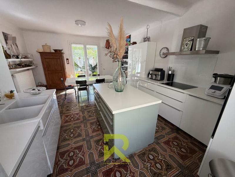 Maison de maîtres - 201 m² - 7 pièces