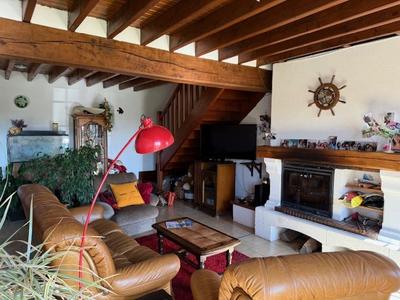 Maison - 259 m² - 9 pièces