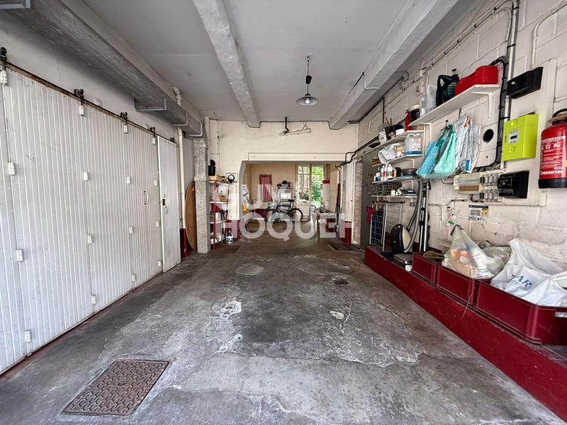 Maison - 229 m² - 9 pièces