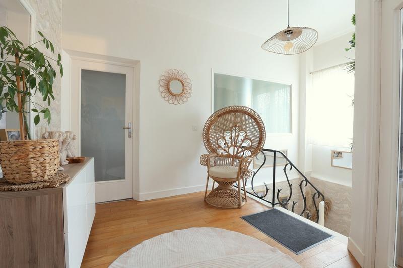 Maison - 320 m² - 11 pièces