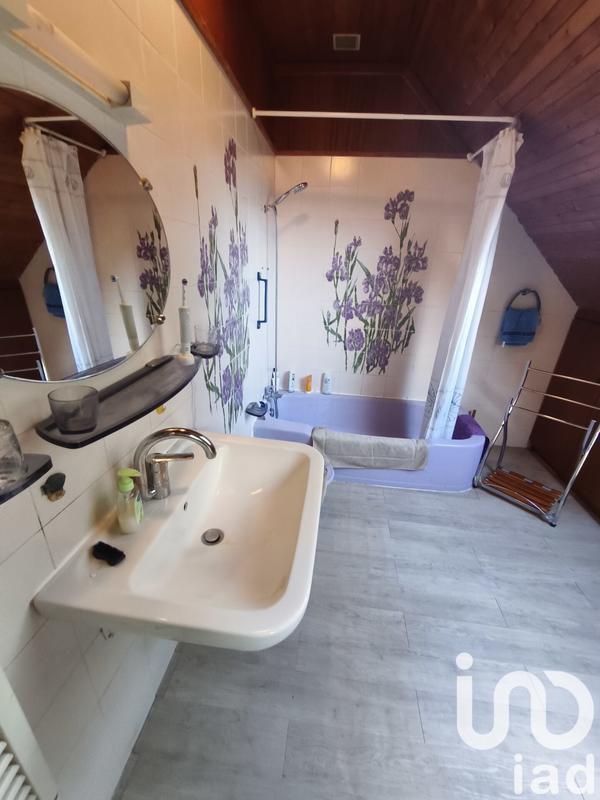 Maison - 209 m² - 11 pièces