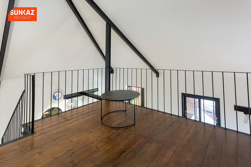 Appartement - 120 m² - 5 pièces