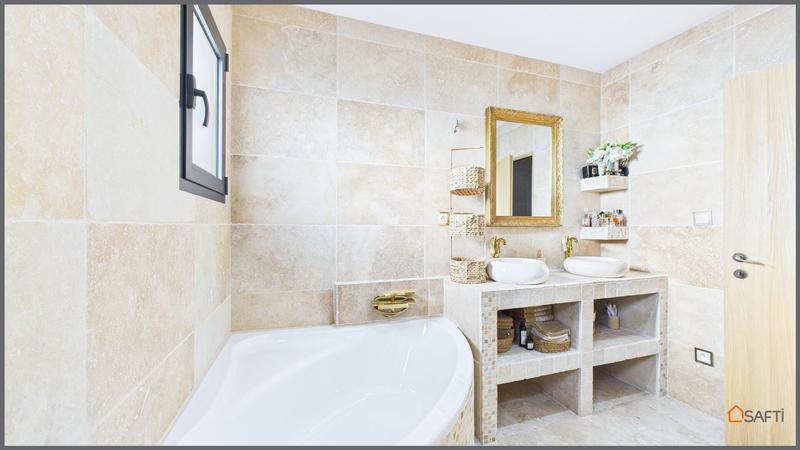 Maison - 101 m² - 6 pièces