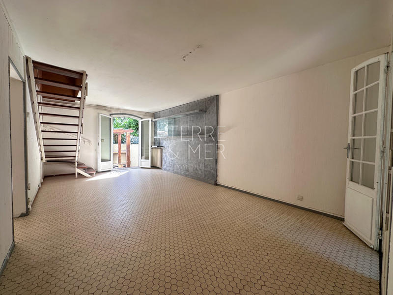 Maison - 90 m² - 5 pièces