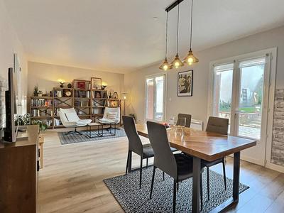 Maison - 133 m² - 6 pièces