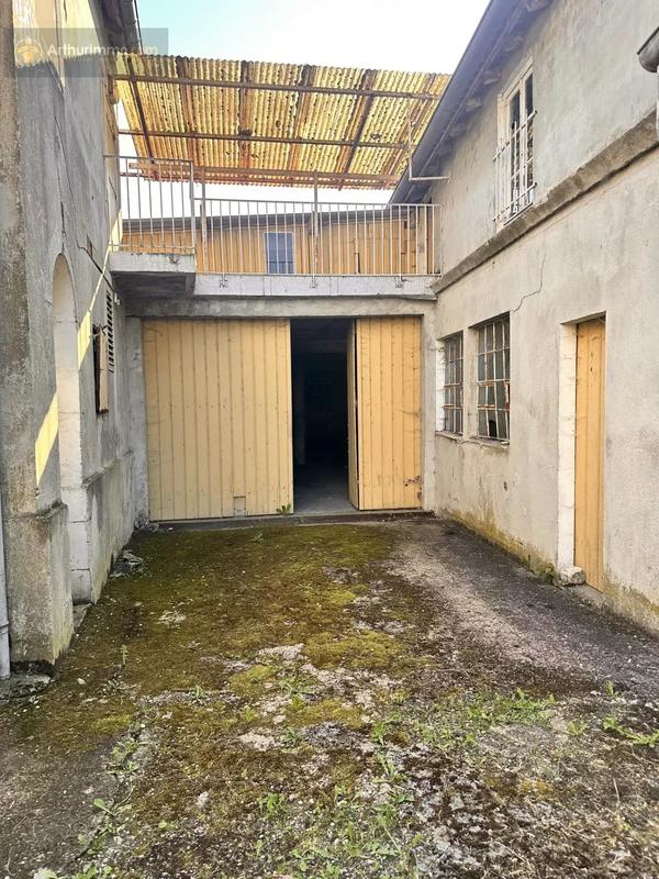 Grange - 280 m² - 2 pièces