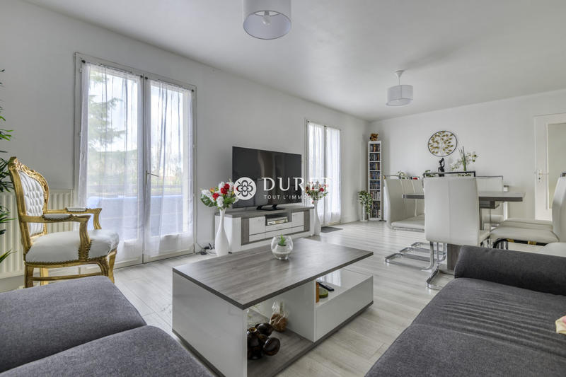 Maison - 99 m² - 6 pièces