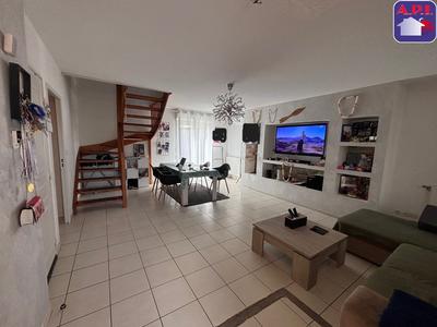 Maison - 83 m² - 4 pièces