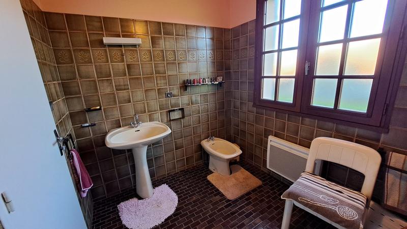 Maison - 181 m² - 7 pièces