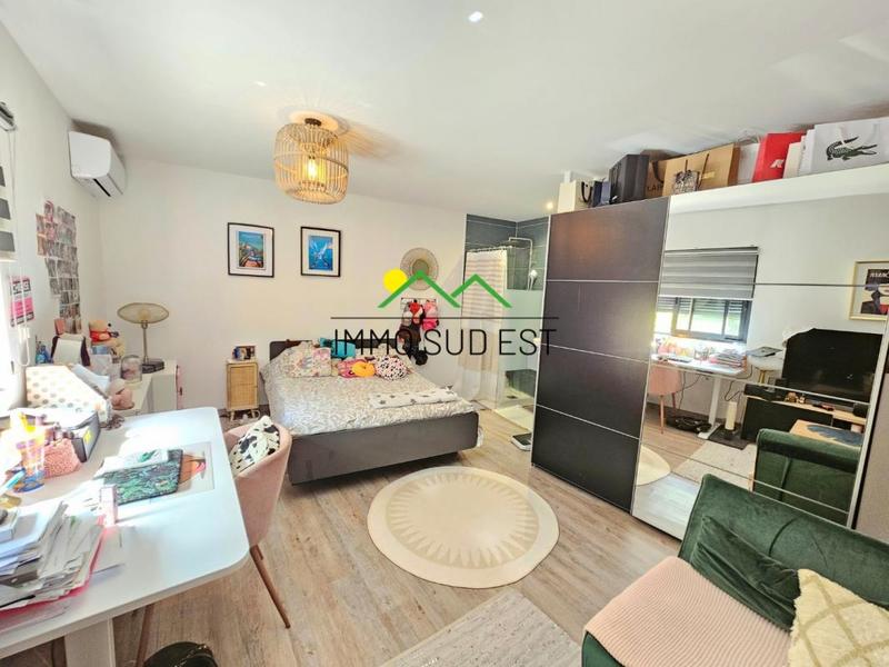 Villa - 181 m² - 7 pièces