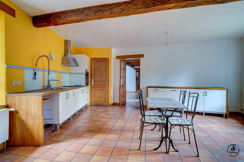 Maison ancienne - 166 m² - 7 pièces