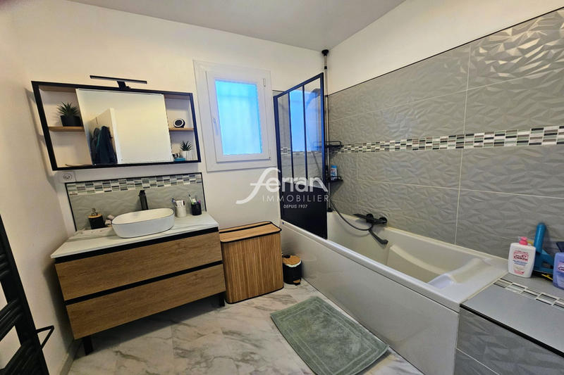 Maison - 108 m² - 5 pièces