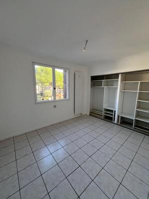 Appartement - 84 m² - 3 pièces