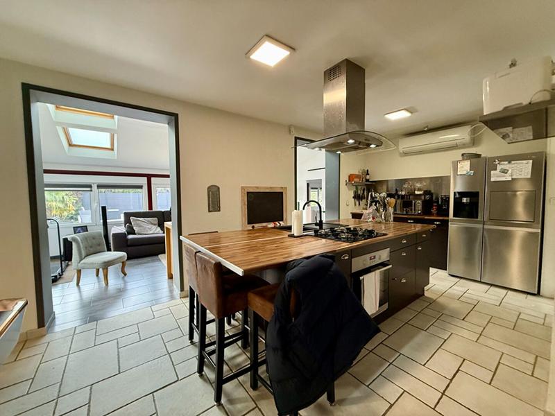 Maison - 156 m² - 8 pièces