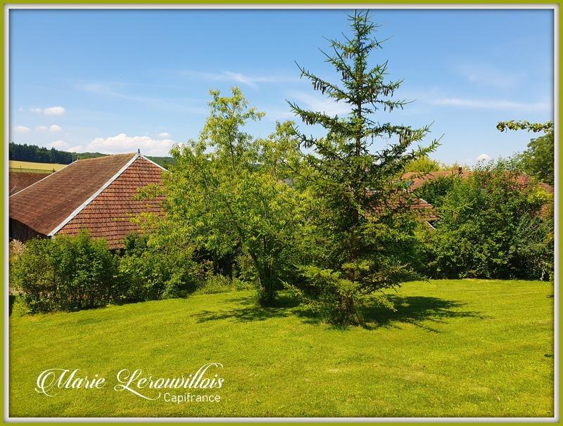 Maison - 402 m² - 12 pièces