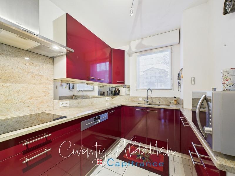 Appartement - 80 m² - 3 pièces