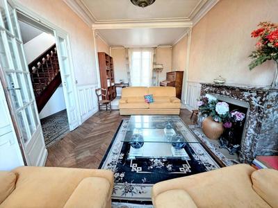 Maison bourgeoise - 242 m² - 7 pièces