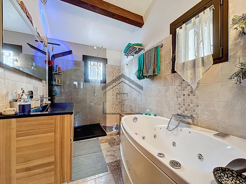 Villa - 122 m² - 5 pièces