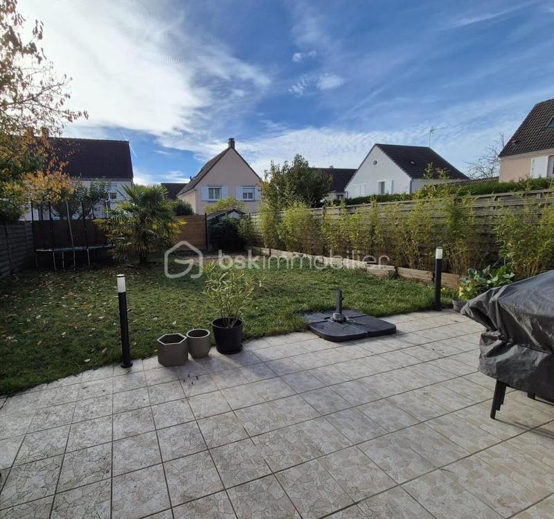 Maison - 102 m² - 6 pièces