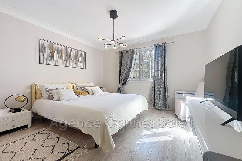 Villa - 210 m² - 7 pièces