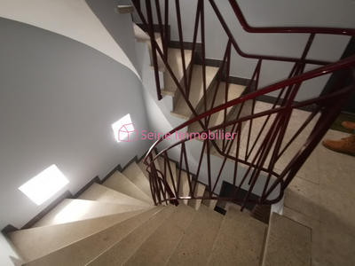 Immeuble - 170 m² - 8 pièces