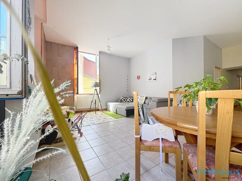 Appartement - 106 m² - 5 pièces