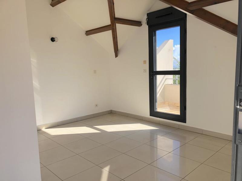 Duplex - 82 m² - 4 pièces