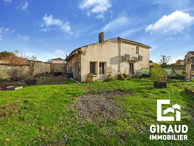 Maison ancienne - 185 m² - 4 pièces