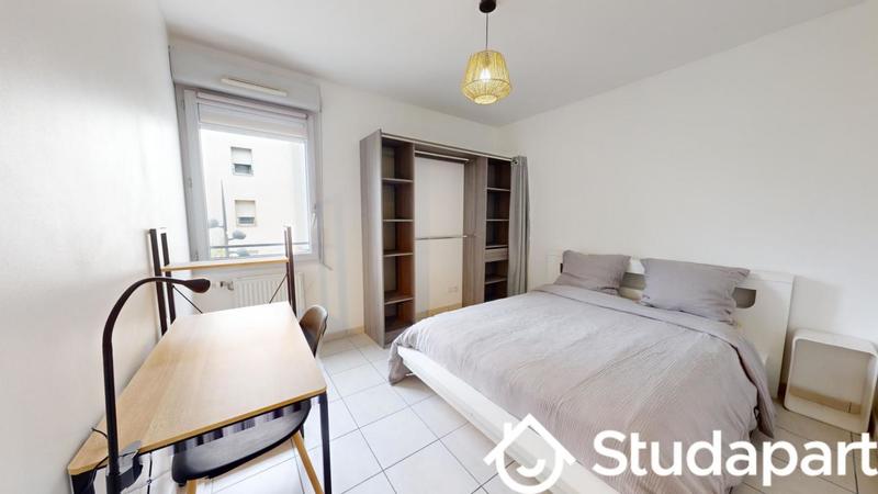 Chambre - 9 m² - 1 pièce