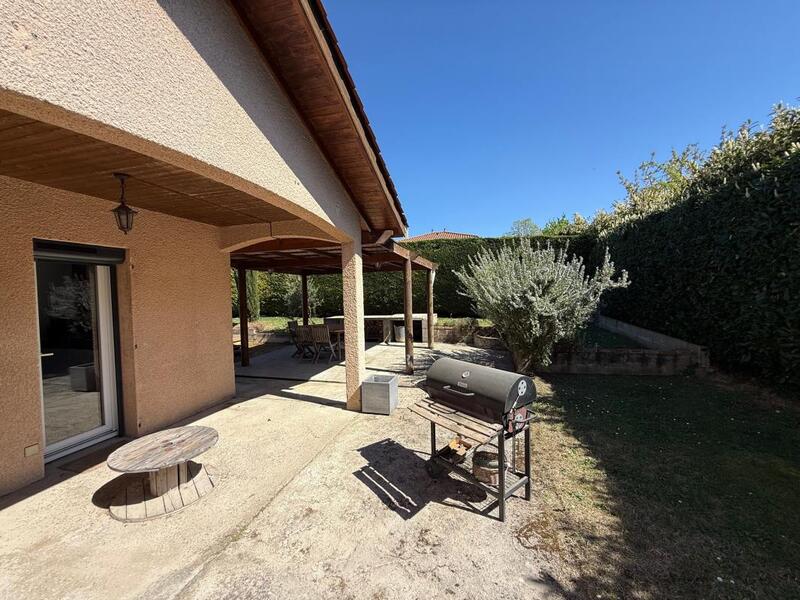 Maison - 144 m² - 4 pièces