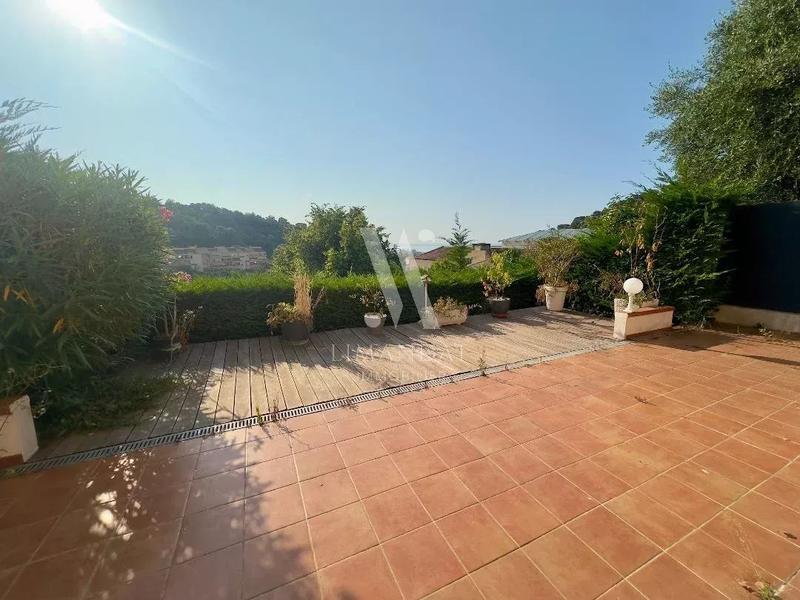 Maison jumelée - 120 m² - 4 pièces