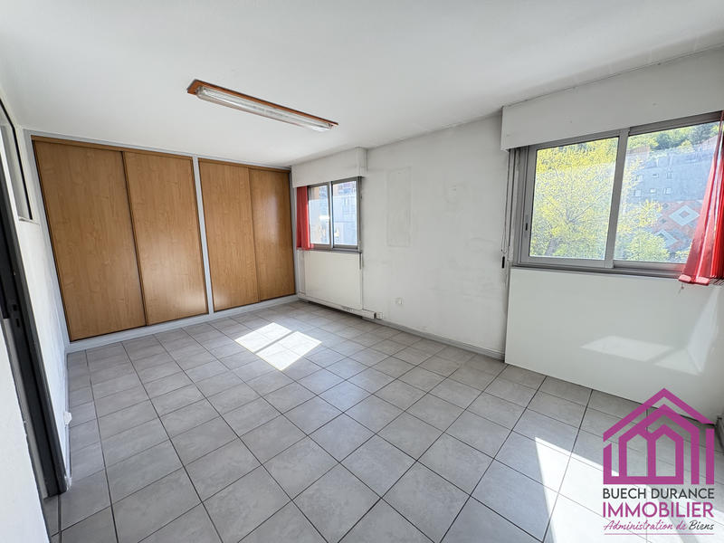 Bureau - 149 m² - 7 pièces