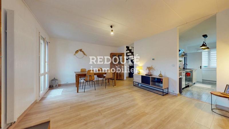 Maison - 82 m² - 5 pièces