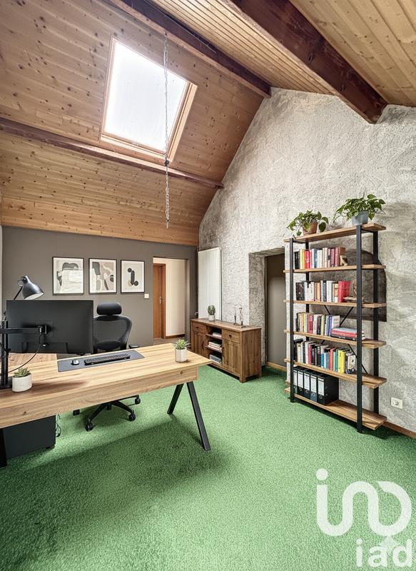 Maison - 180 m² - 8 pièces