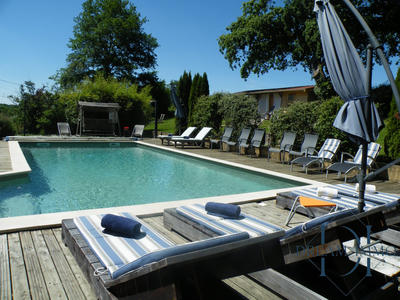 Maison - 565 m² - 15 pièces