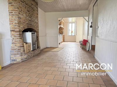 Maison de village - 185 m² - 9 pièces