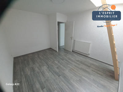 Appartement - 93 m² - 5 pièces