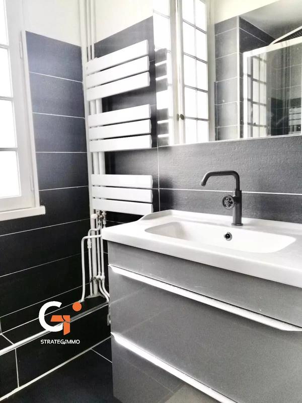 Immeuble - 250 m² - 14 pièces