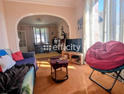 Maison - 140 m² - 7 pièces