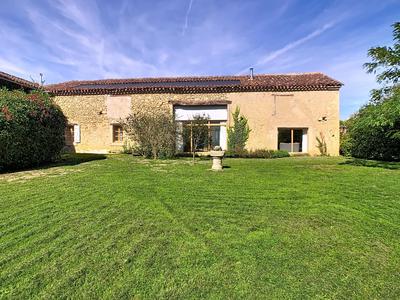 Propriété - 377 m² - 11 pièces