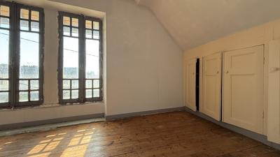 Maison - 137 m² - 7 pièces