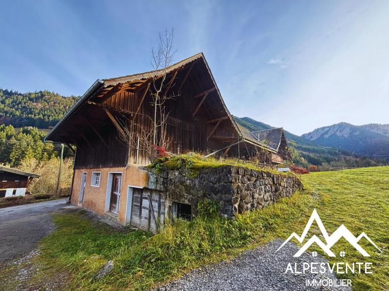 Maison - 330 m² - 14 pièces